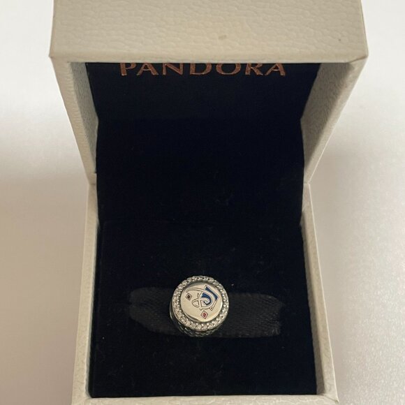 Pandora Disneyland Paris Exclusive Castle Charm - Picture 4 of 5